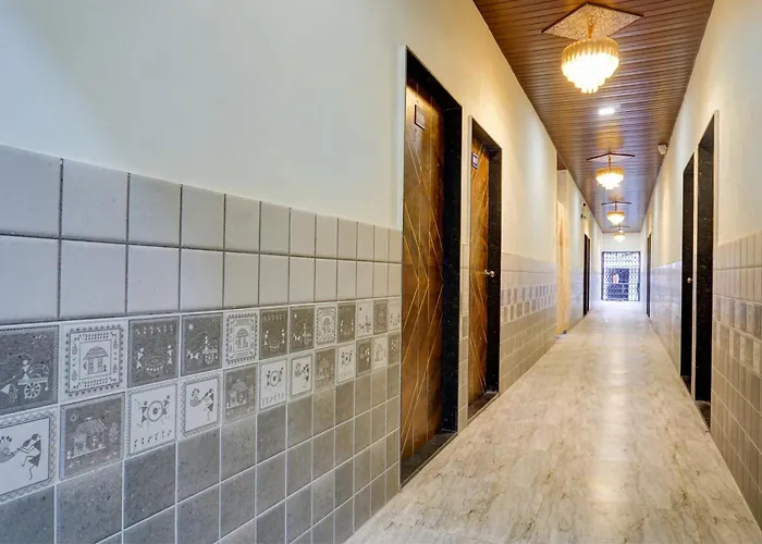 Hotel O Mango Tree Lodging